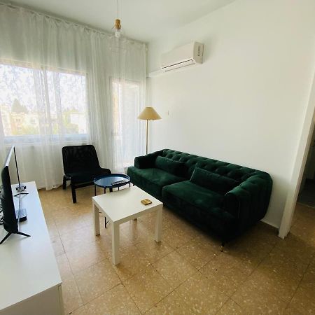 Simple One Bedroom Flat In Engomi المظهر الخارجي الصورة